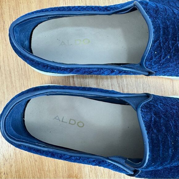 Aldo Embossed Velvet Slip On Sneakers Blue White Size 7.5 - Picture 10 of 11